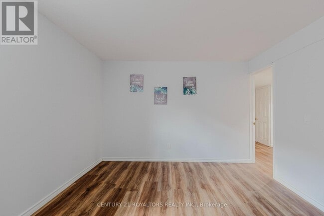 Photo du bâtiment - 1308 Lawson Rd