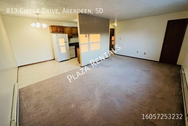 Building Photo - 505 S Washington St
