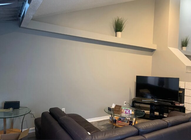 Foto del edificio - 1701 Winter Green Blvd