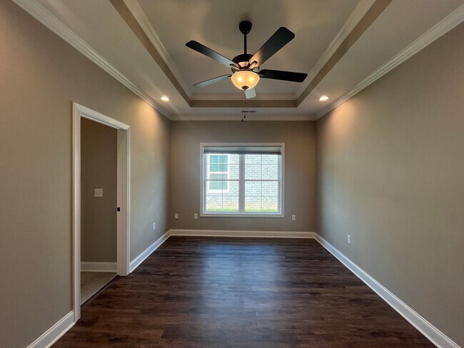 Building Photo - Stunning 3 Bed, 2 Bath Home in South Warre...