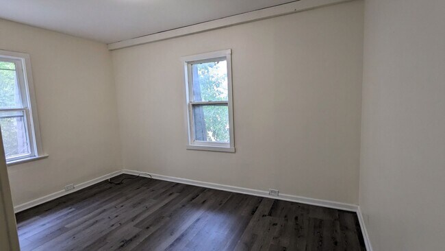 Building Photo - 1221 6th Street