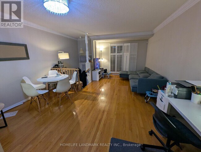 Photo du bâtiment - 28 Sommerset Way