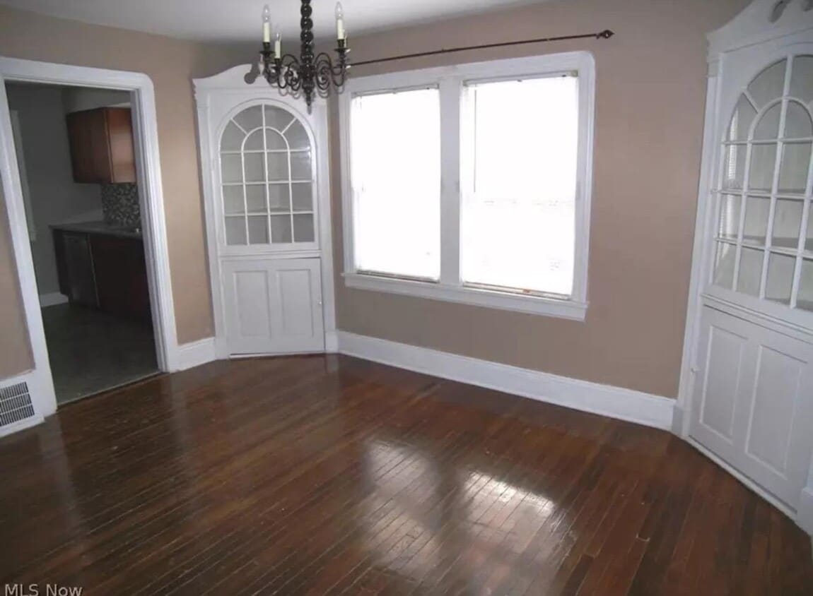 Building Photo - 1681 Sunview Rd