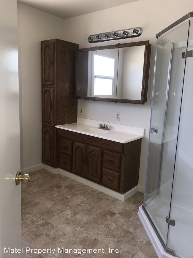 Foto del edificio - 2 br, 1 bath House - 1750 LOIS WAY
