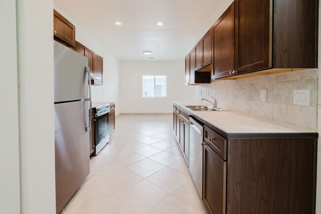 Building Photo - 2878 Jamaica Blvd S