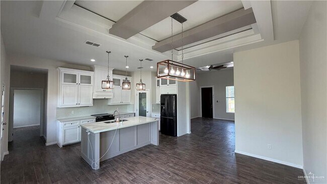 Building Photo - 19 Santa Isabel St