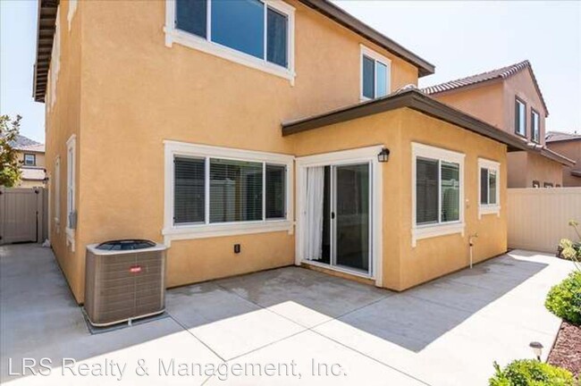 Building Photo - 3 br, 2.5 bath House - 264 Oberlander Way