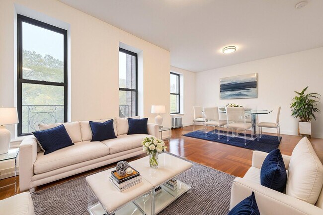 Building Photo - 611 W 137th St