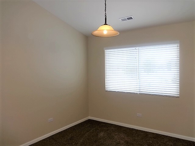 Building Photo - 504 Springwood Drive Unit 504