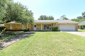 Building Photo - 5310 Windy Hill Rd