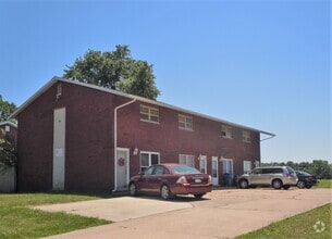 Building Photo - 41 Bellevue Dr