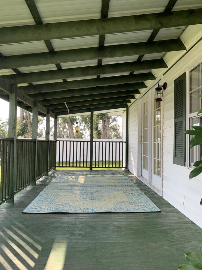 Building Photo - 6064 Ard Dr