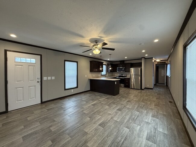 Foto del edificio - 10610 State Rte 762