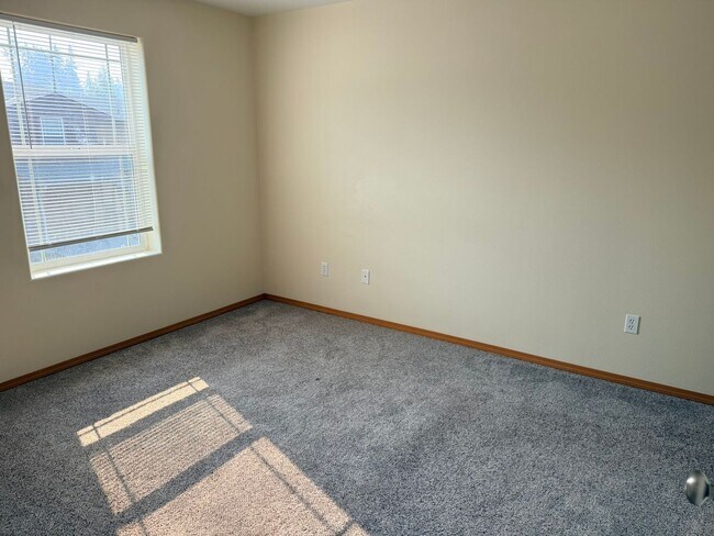 Foto del edificio - 3 bedroom 2.5 bath