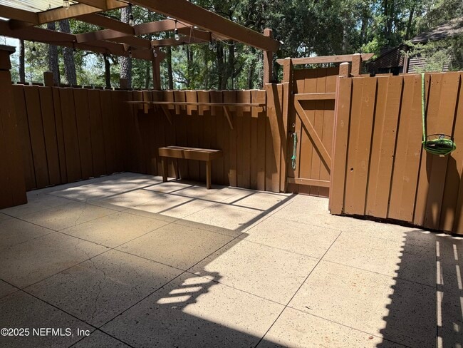Building Photo - 10358 Big Tree Ln