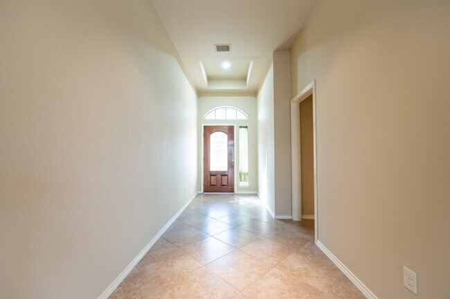 Foto del edificio - 5211 Belvedere Dr