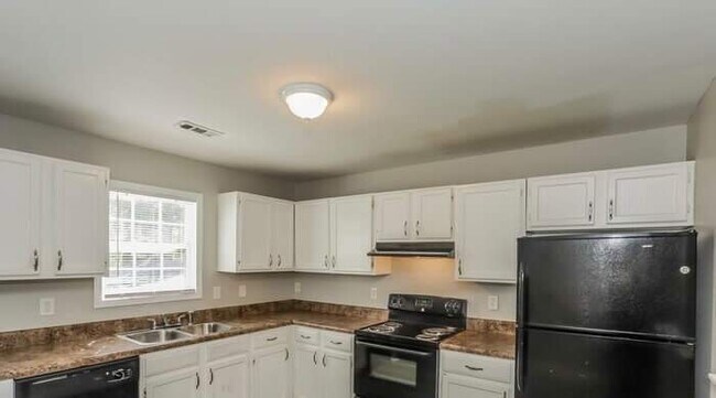 Building Photo - 2564 Rex Ave SW