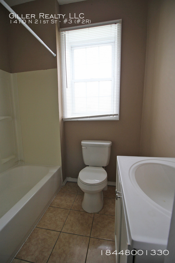 Building Photo - 1410 N 21st St