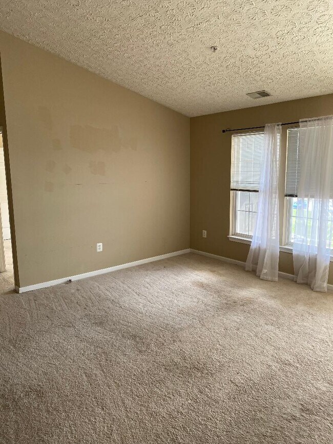 9595 Shirewood Ct Unit White Marsh Condo, Rosedale, MD 21237 Condo