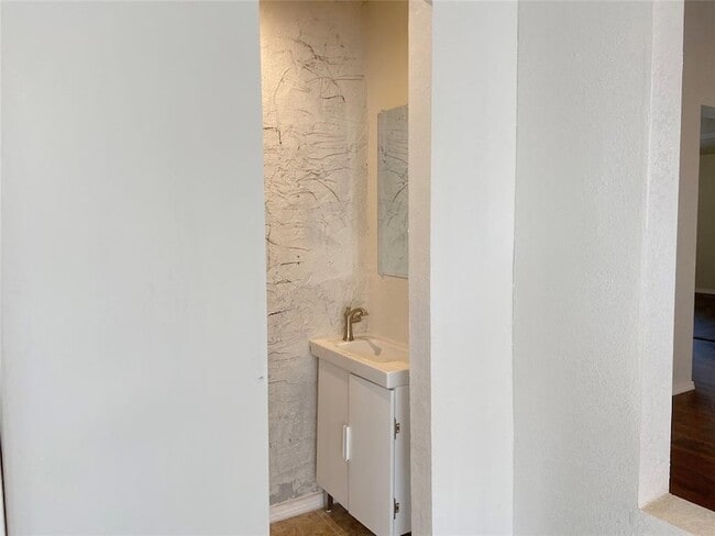 Photo - 12115 Segrest Dr Apartment