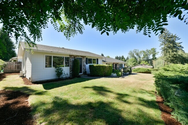 Building Photo - 2118 19th St