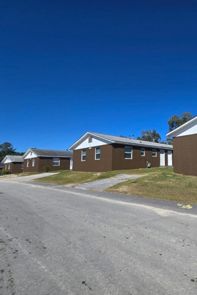 Building Photo - 2815 Howell Ct