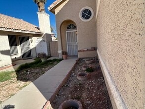 Building Photo - 5832 Ballinger Dr