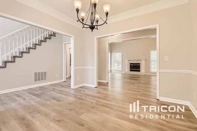 Foto del edificio - 115 Redspire Ln
