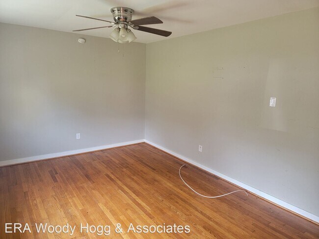 Building Photo - 3 br, 1 bath House - 220 Henry Clay Rd