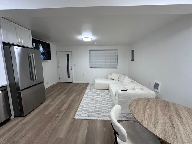 Foto del edificio - 1747 NE 147th St