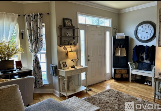 Foto del edificio - 232 Southgate Ln