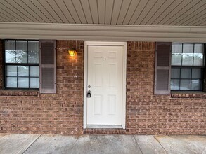 Building Photo - 311 N Joplin Ave
