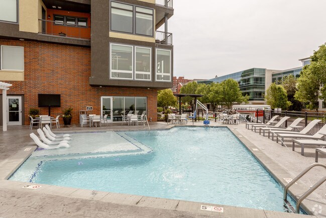 Piscina - Apex On Quality Hill