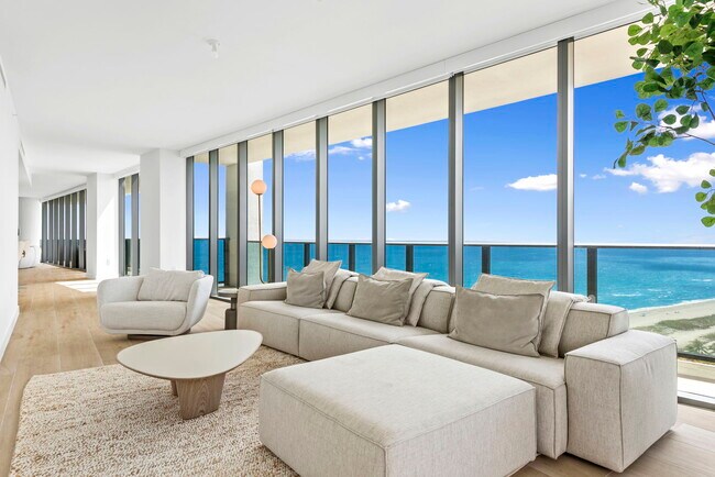 Foto del edificio - 900 N Ocean Blvd