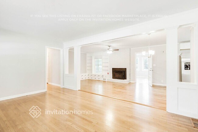 Foto del edificio - 465 Center Cir SW