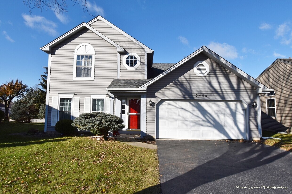 Primary Photo - 2445 Pebblewood Ct