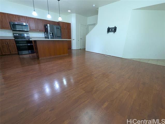 Building Photo - 91-1001-1001 Keaunui Dr
