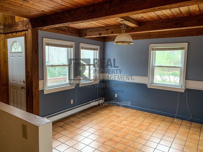 Foto del edificio - 6 Spruce Ln