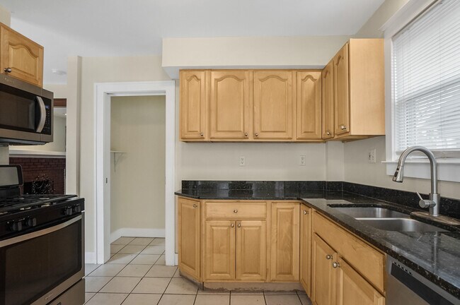 Foto del edificio - 423 S Maple Ave