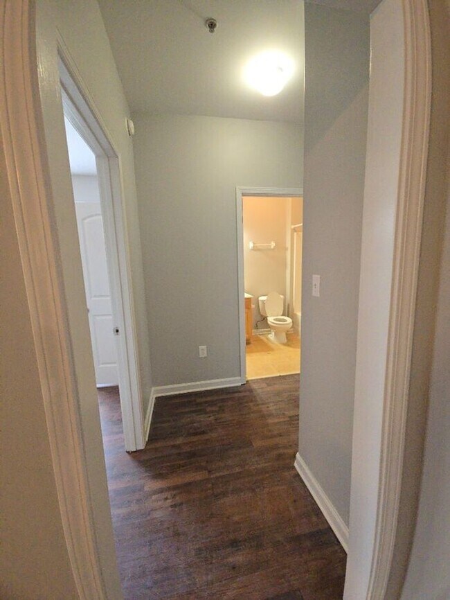 Foto del edificio - COMING SOON! 3bed/2bath Townhome w/Garage ...