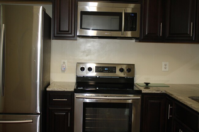 Building Photo - 2903 Hobblebush Ct