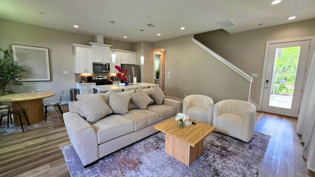Foto del edificio - 8326 Curry Rd