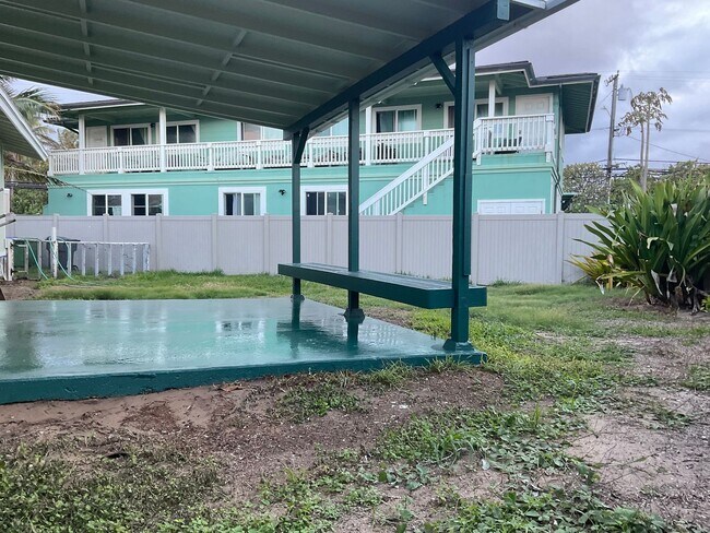 Foto del edificio - Beautiful, Bright & Airy Beach House--3Beds, 2Baths with Yard