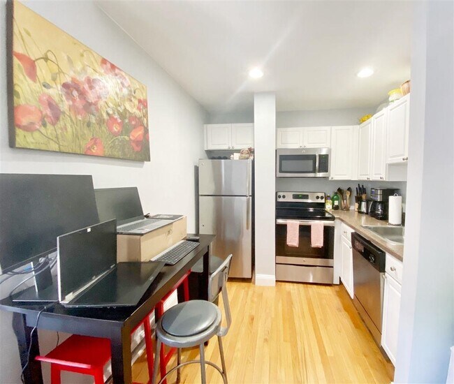 Foto del edificio - 101 Willow Ave