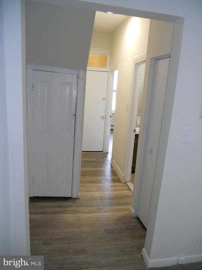 Building Photo - 3509 Indian Queen Ln
