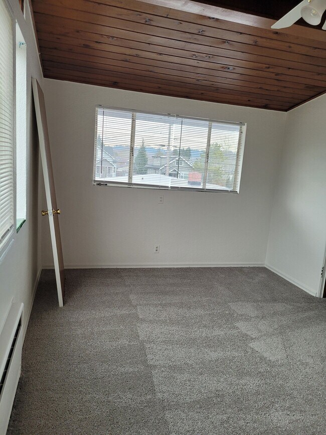 Foto del edificio - 312 5th Ave NW