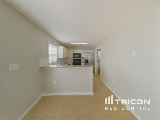 Building Photo - 7511 Rolling Meadows Ln