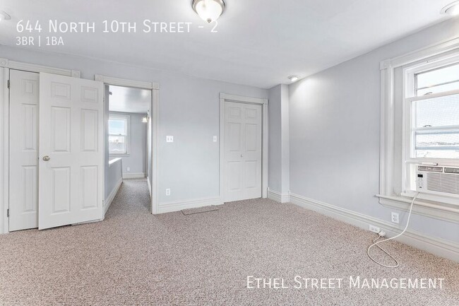 Foto del edificio - 644 N 10th St