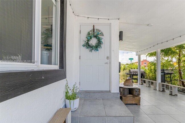 Foto del edificio - 1772 NW 3rd St