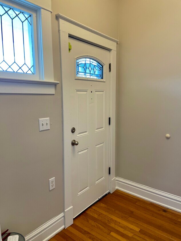 Foto principal - 1116 E 44th St